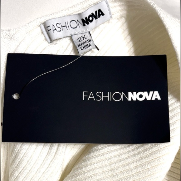 🆕🦋FASHION NOVA DREAM LOVER Deep V-Neck Sweater🦋 - Picture 4 of 13